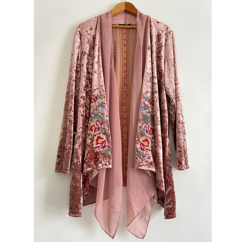 Andrée By Unit Open Front Crushed Velvet Embroidered Long Sleeve Cardigan Kimono